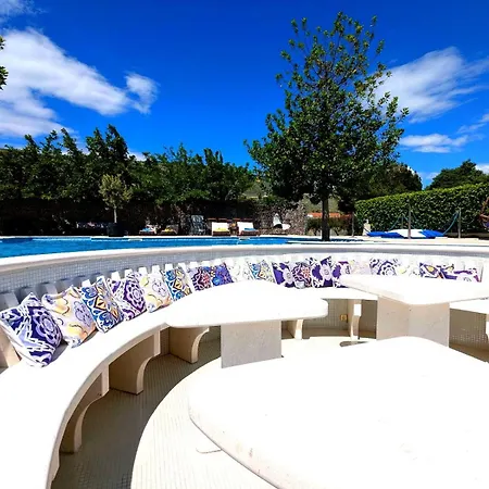 Villa Bevanda *
